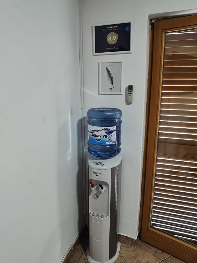 Apartman Trusic Pirovac Bagian luar foto